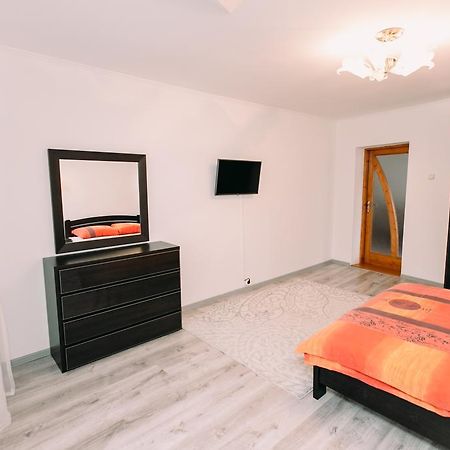 Apartments In Uzhgorod Quarto foto